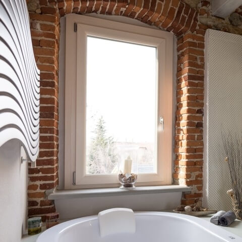Badezimmerfenster Weiß mit Dreh-Kipp Fuktion