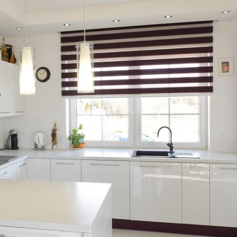 Küchenfenster mit Sprossen in Weiß