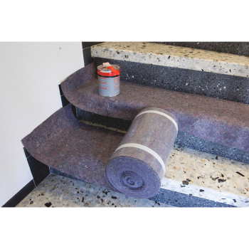 Preview: Würth Universal-Abdeckvlies als Abdeckung einer Treppe