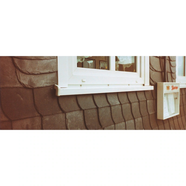 Fensterbank befestigt mit Fensterbankbohrschraube aus Edelstahl